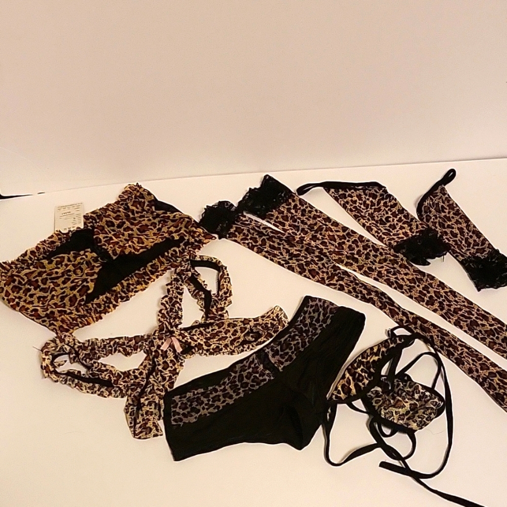 NWOT sexy leopard print lingerie cupless bikini stockings gloves bandeau costume